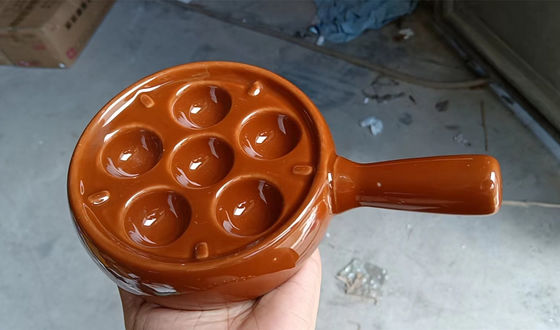 6 Slots Round Ceramic Escargot Plate With Handle Customized Color