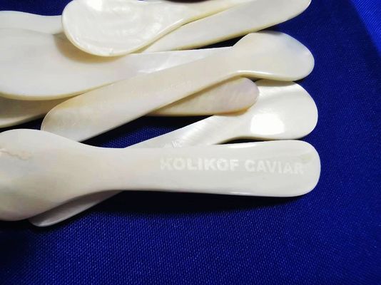 White Color Natural Mother Of Pearl Caviar Spoon  3.5 Inch And 4.7 Available MOP SPOON in paper sleeve
