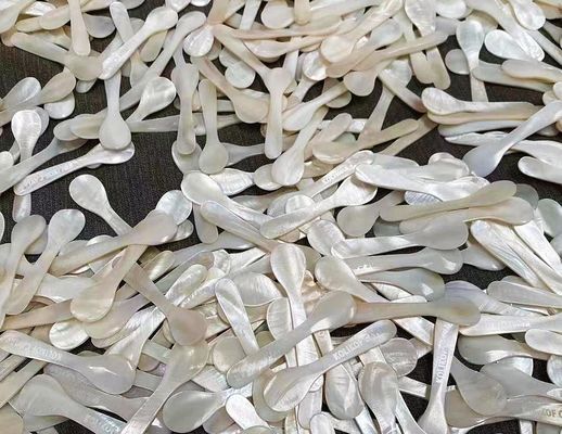 White Color Natural Mother Of Pearl Caviar Spoon  3.5 Inch And 4.7 Available MOP SPOON in paper sleeve