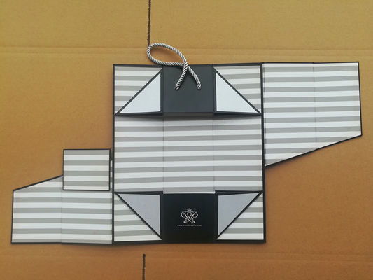 Luxury Folding Cardboard Box With Magnetic Closure Packaging Wine Bottle Handmake